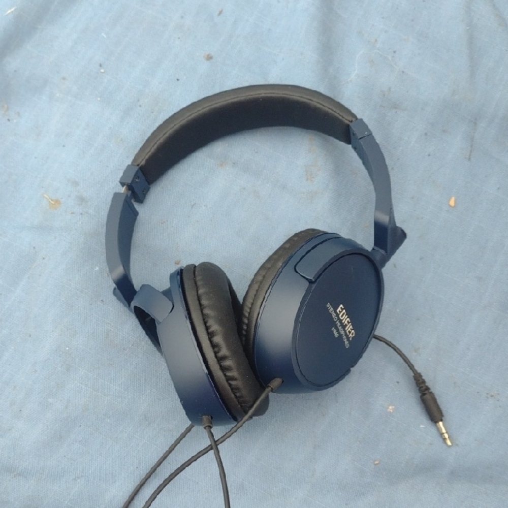 Edifier Blue Over-Ear Headphones NWOT